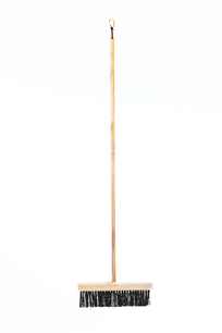 Suna Broom, image 1