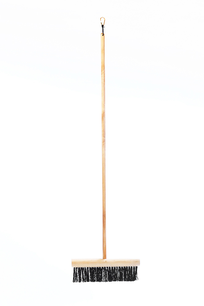 Suna Broom, image 1
