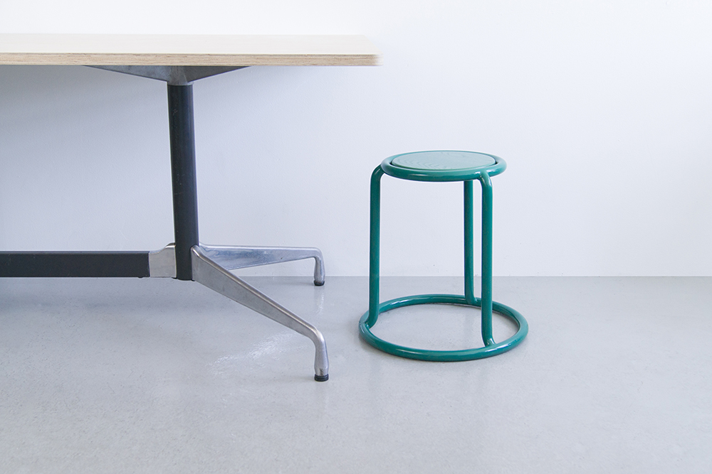 Champ Stool