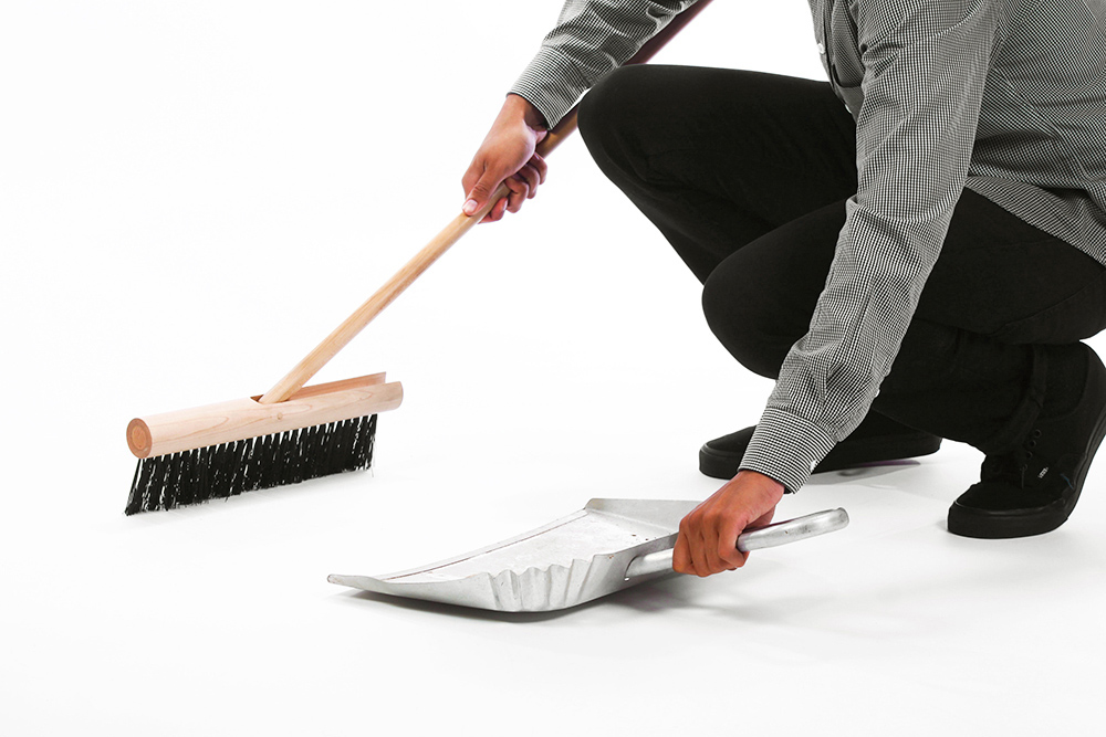 Suna Broom